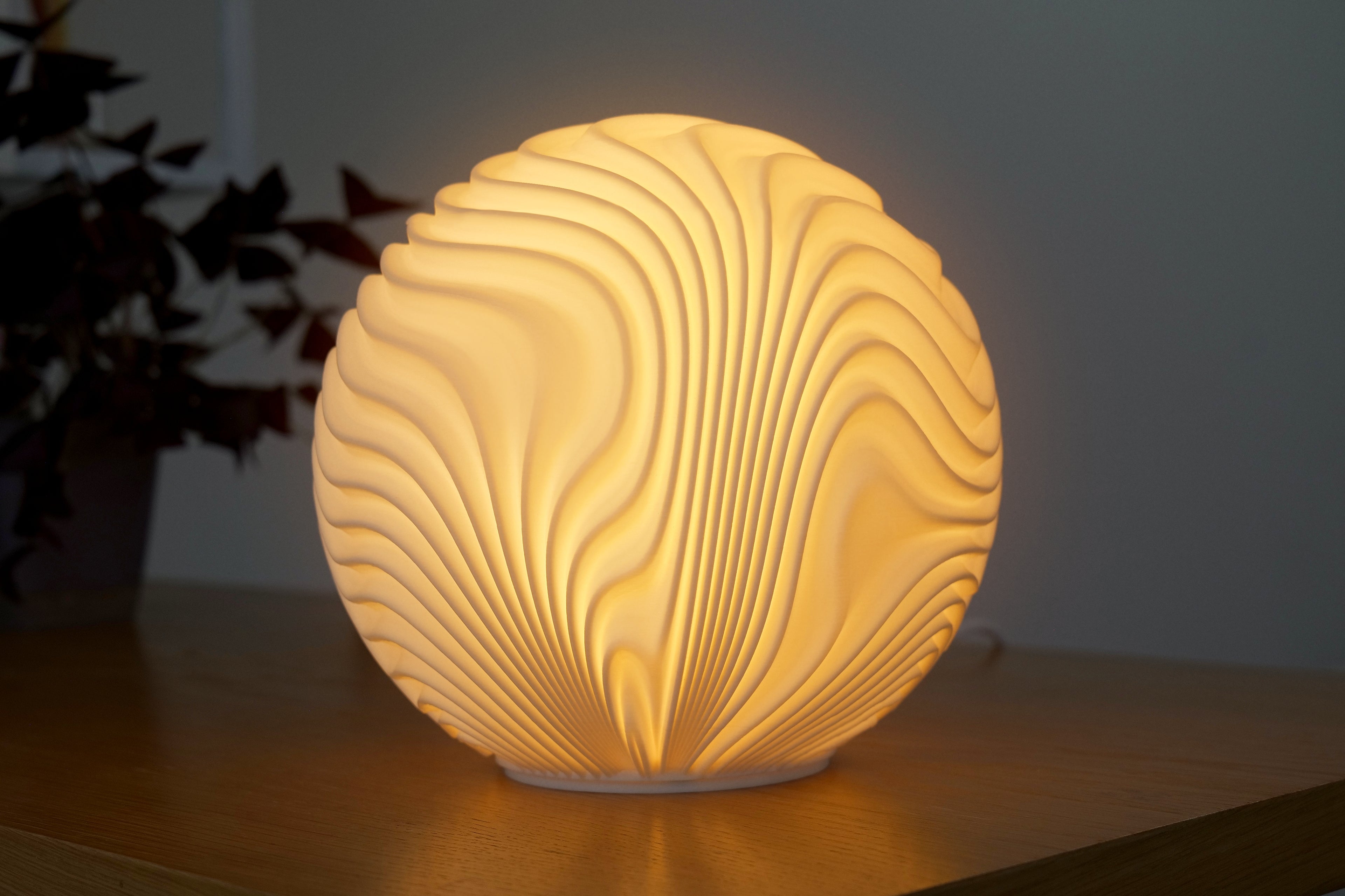 WTx3D-Ripple-Flagship-3D-Printed-Lamp-white-PLA-Lit